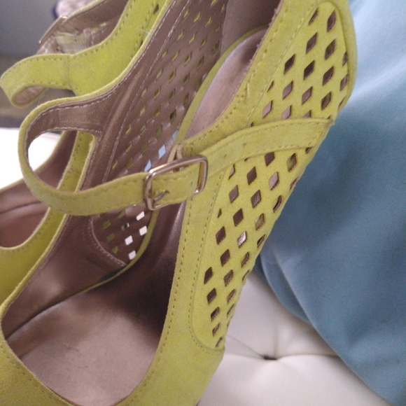 Qupid Size 7 High Heels Stilettos - Picture 8 of 10